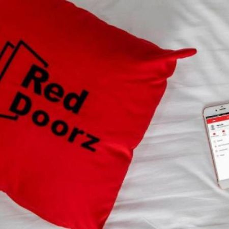 Reddoorz Near Hermes Place Polonia Medan Eksteriør bilde