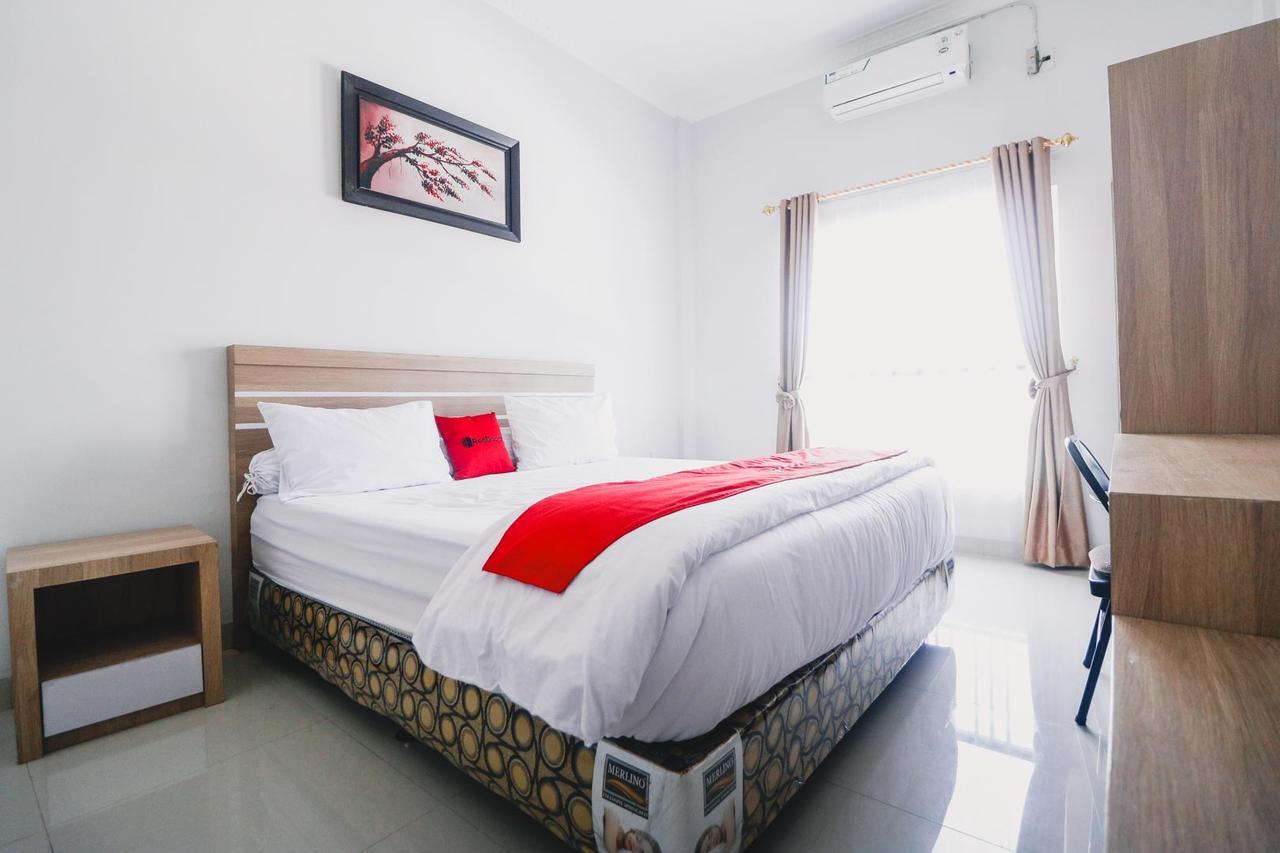 Reddoorz Near Hermes Place Polonia Medan Eksteriør bilde